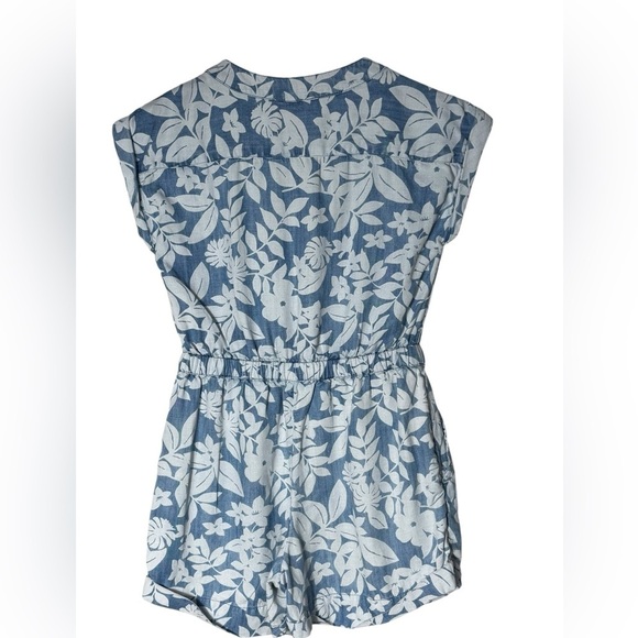 Vineyard Vines Romper Girls M Blue White Floral Chambray Button Elastic Waist - Picture 3 of 14